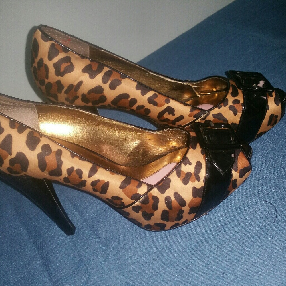 Leopard with patent leather heel by Paris Hilton